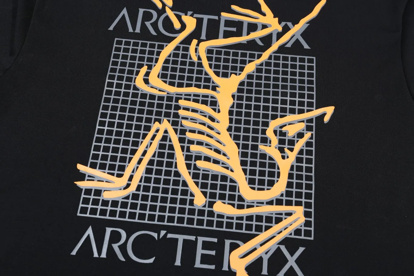 l，Arcteryx Cormac Series Logo LS T Same Style ✅ Size：XS S M L Black White